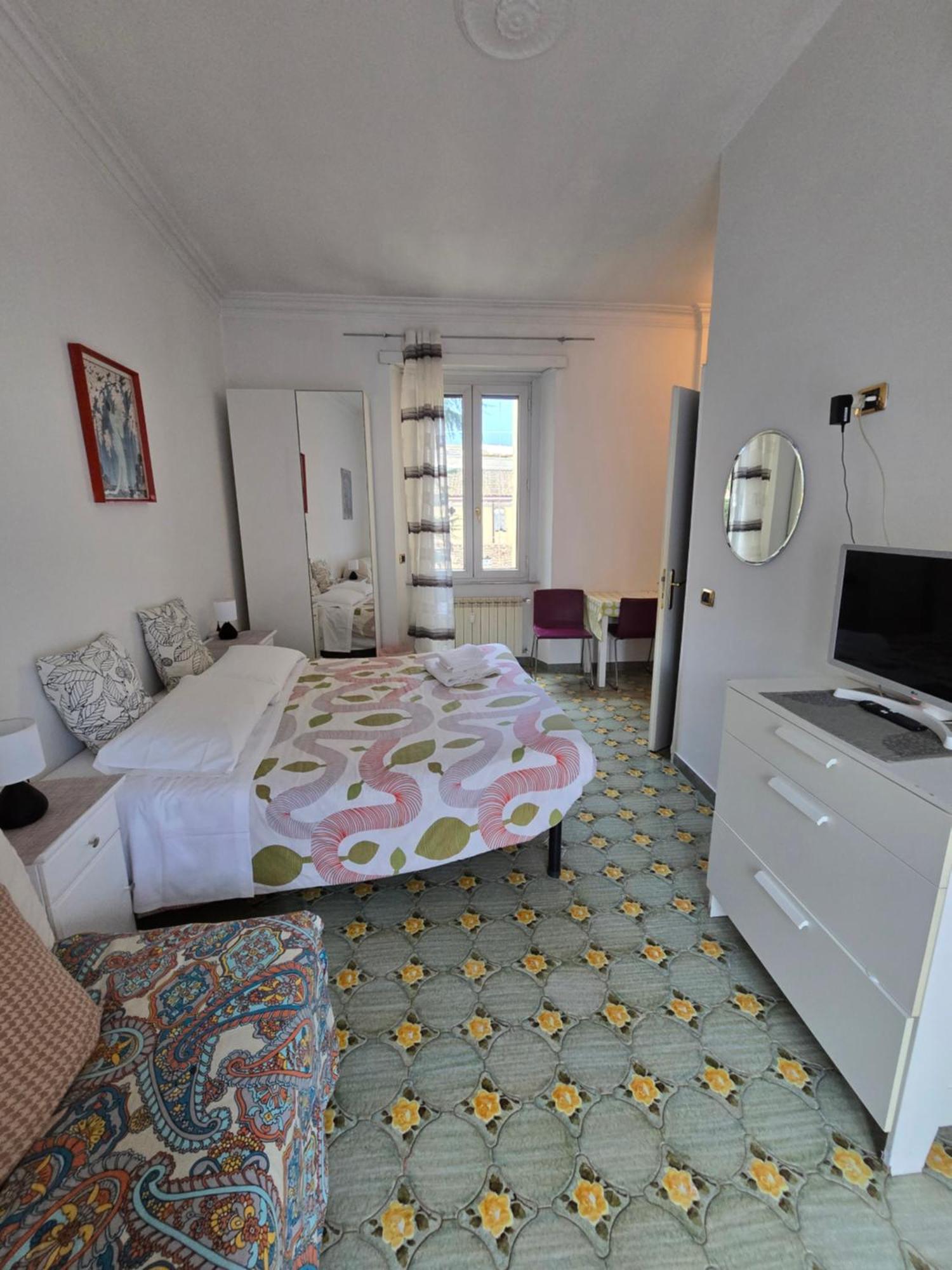 Appartamento Esquilino di Busby Yan Roma Esterno foto